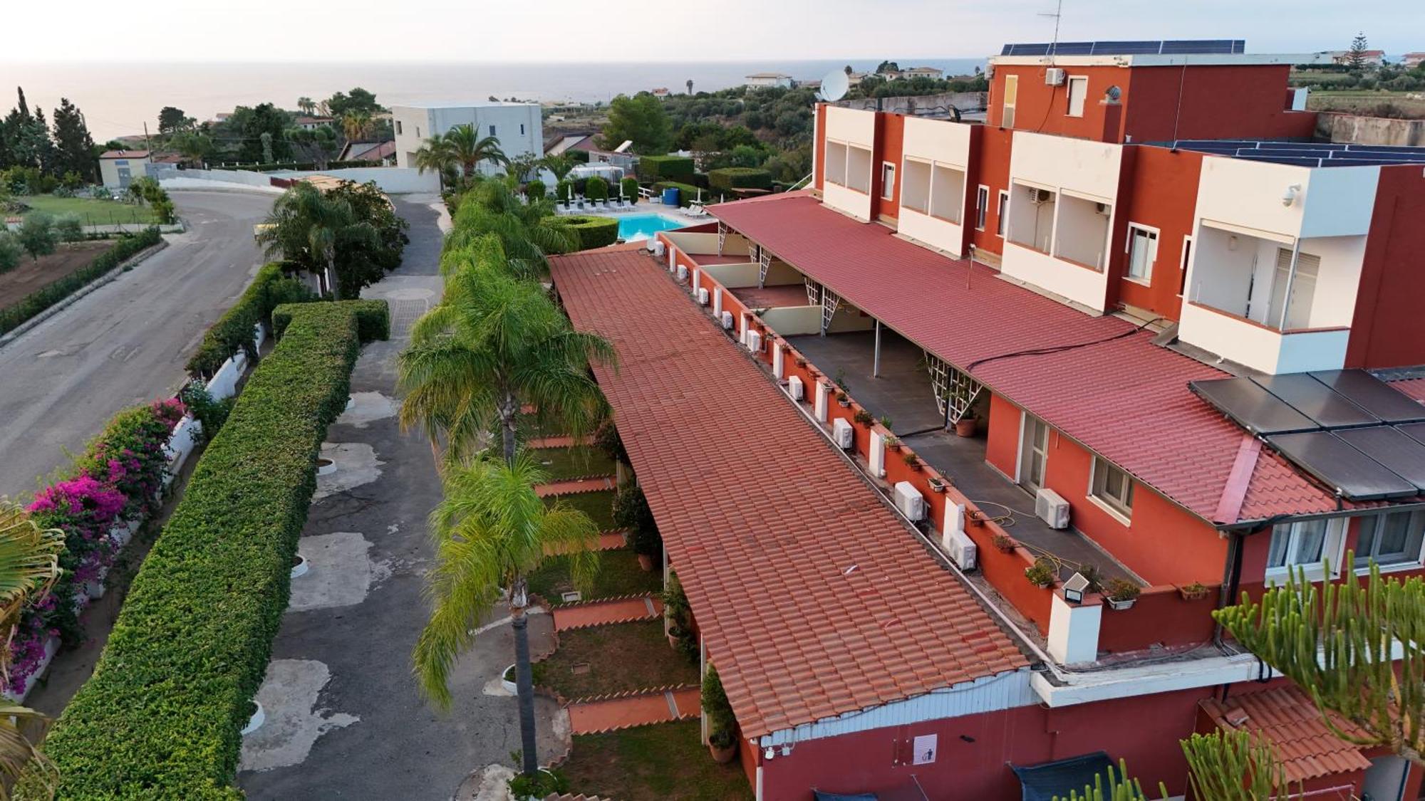 Aparthotel Felix 3*